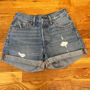 NWOT Levi’s 501 Shorts